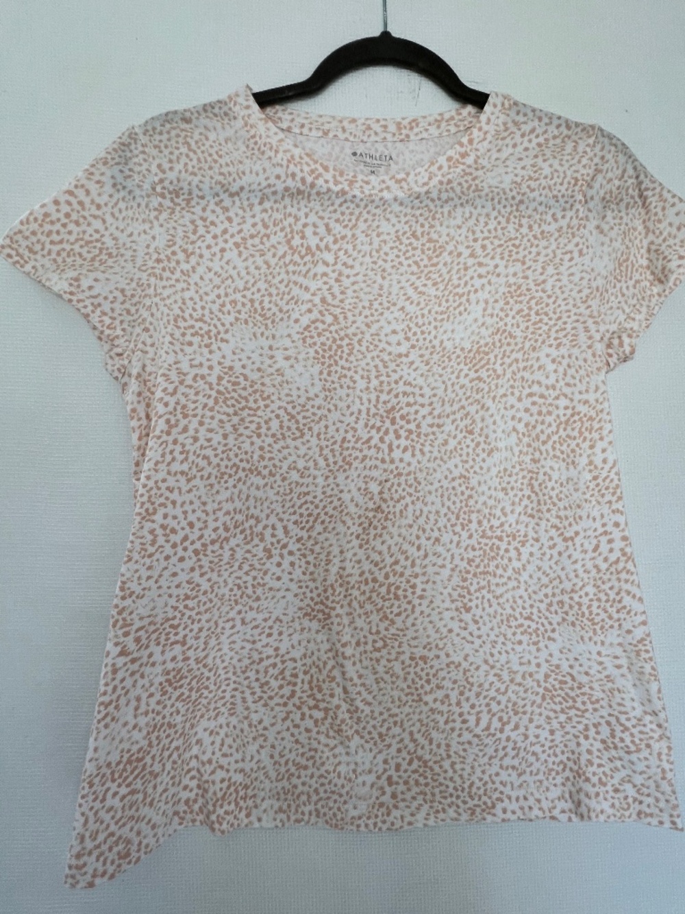 Athleta Organic Daily Tee Cheetah Animal Print Cream Tan T-Shirt M
